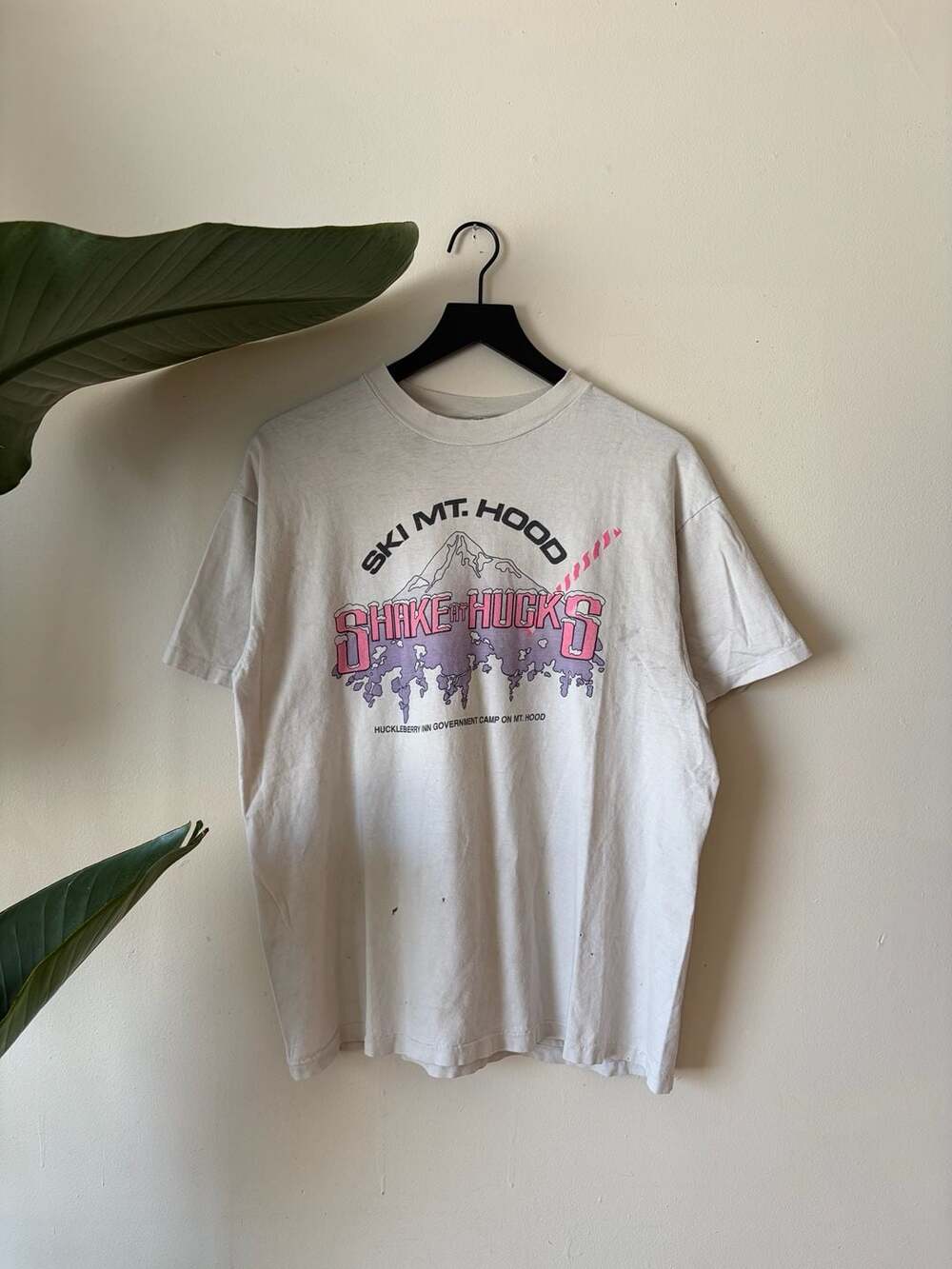 Hanes Ski Mt Hood Shake At Hucks Size Large White T-Shirt